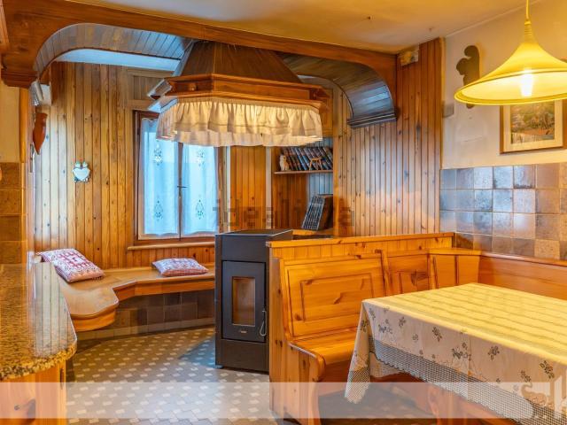 Casa in vendita a Longarone, Veneto