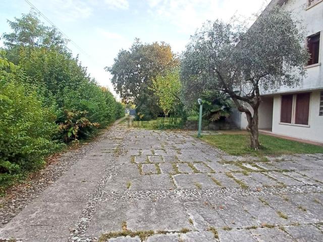 Casa in vendita a Rossano Veneto, Vicenza