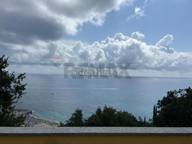 Casa in vendita a San Genesio, Vado Ligure