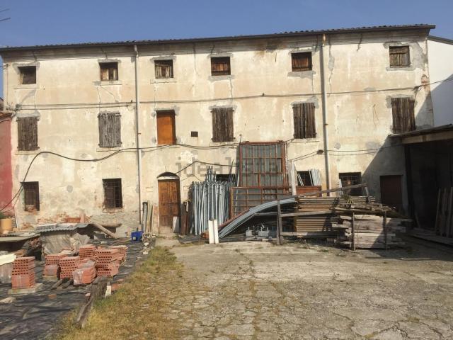 Casa in vendita a Erbè, Veneto