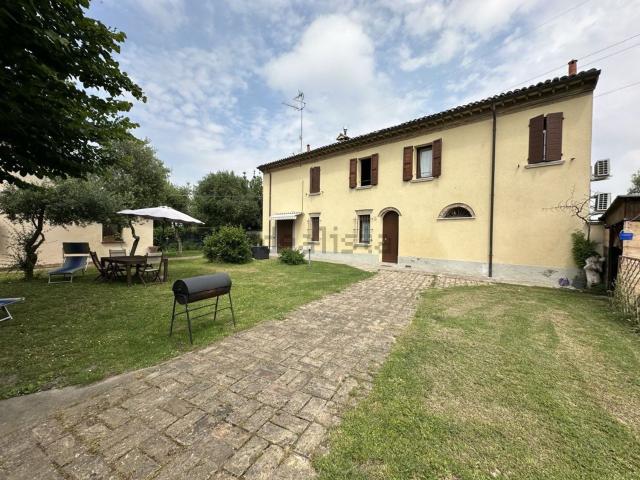 Casa in vendita a Ravenna, Reggio Emilia