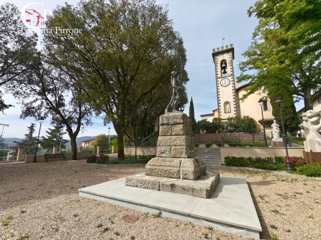Casa in vendita a San Cipriano-Santa Barbara-Cetinale, Montegonzi