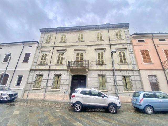 Casa in vendita a Bassa Reggiana, Re