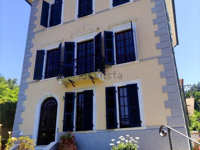Casa in vendita a Perticata, Carrara
