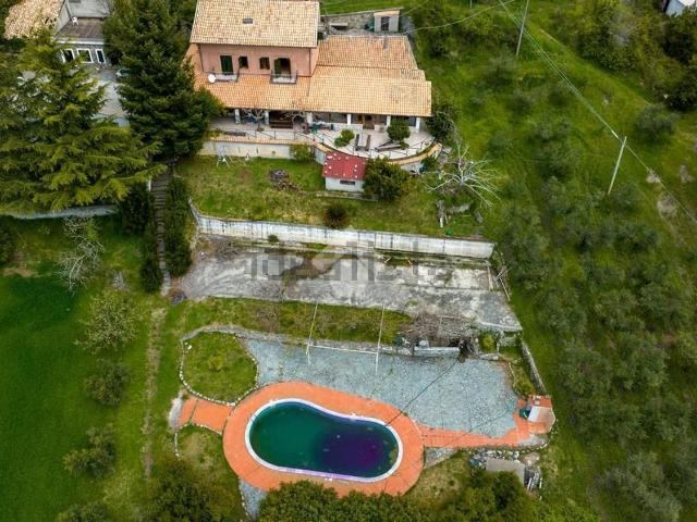 Casa in vendita a Calabria, Cosenza
