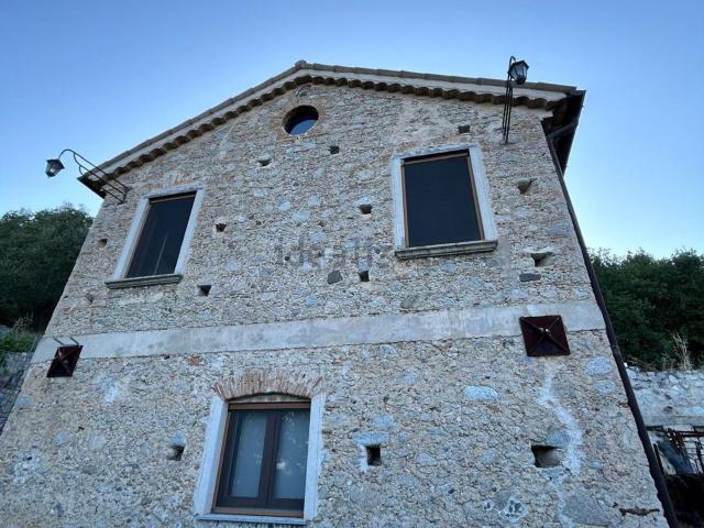 Casa in vendita a Calabria, Reggio Calabria