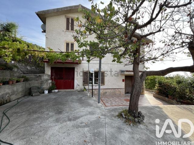 Casa in vendita a San Biase, Fiumefreddo Bruzio