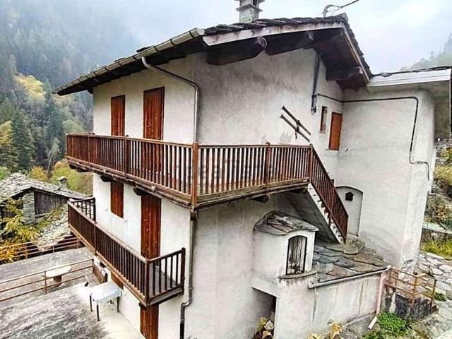 Casa in vendita a Champorcher, Aosta