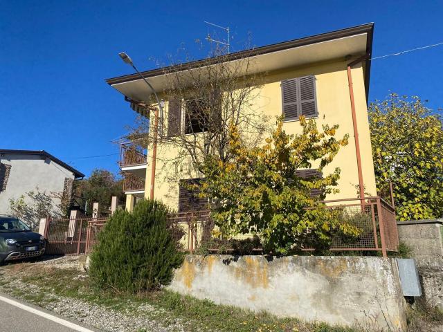 Casa in vendita a Casa Costa, Nibbiano