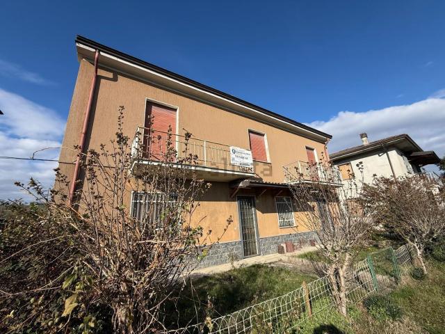 Casa in vendita a Borgonovo Val Tidone, Reggio Emilia