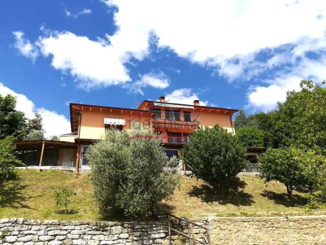 Casa in vendita a Castel San Niccolò, Toscana