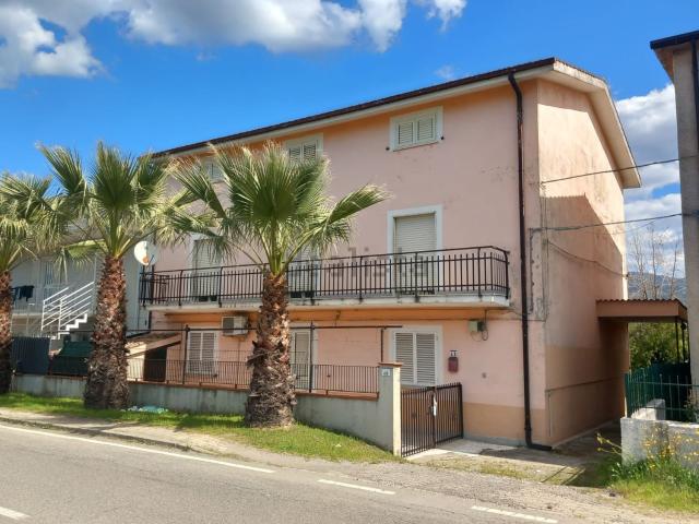 Casa in vendita a Calabria, Cosenza