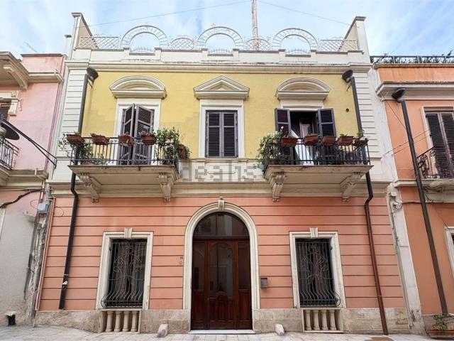 Casa in vendita a Centro, Puglia