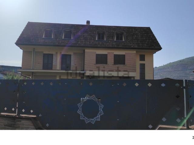Casa in vendita a Centro Storico, Frosinone