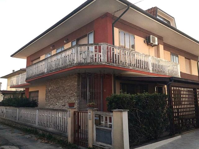 Casa in vendita a Marche, Pesaro E Urbino
