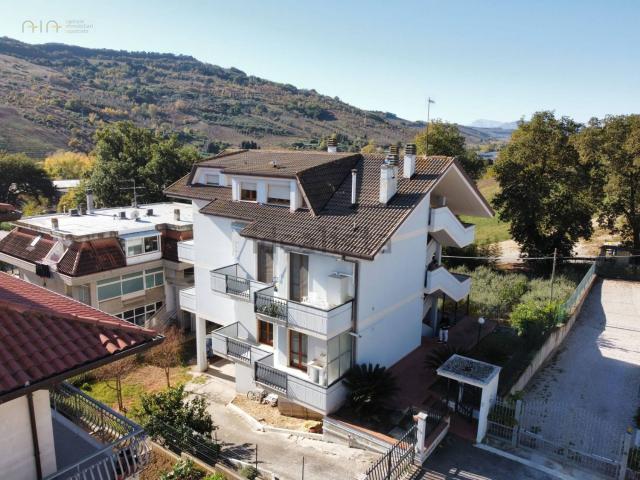Casa in vendita a San Salvatore, Marche