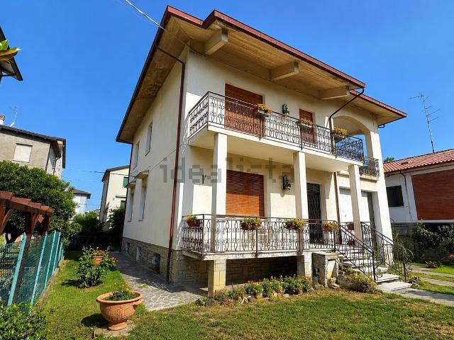 Casa in vendita a Unione di Comuni della Romagna Forlivese, Quattro