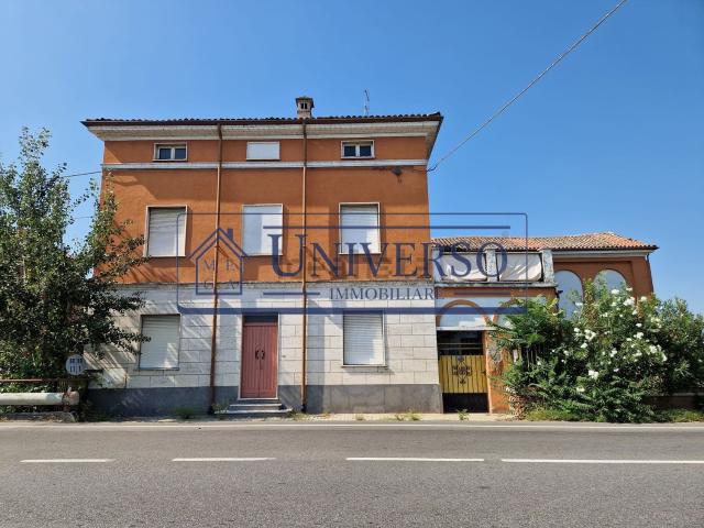 Casa in vendita a Santa Giuletta, Lombardia