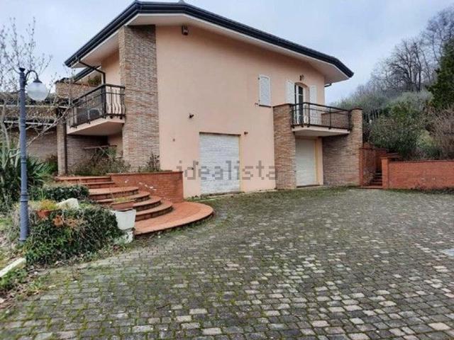 Casa in vendita a Fratte, Sassofeltrio