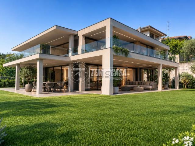 Casa in vendita a Monguzzo, Lombardia