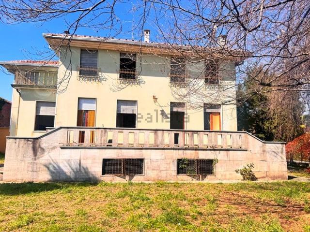 Casa in vendita a Gargallo, Novara