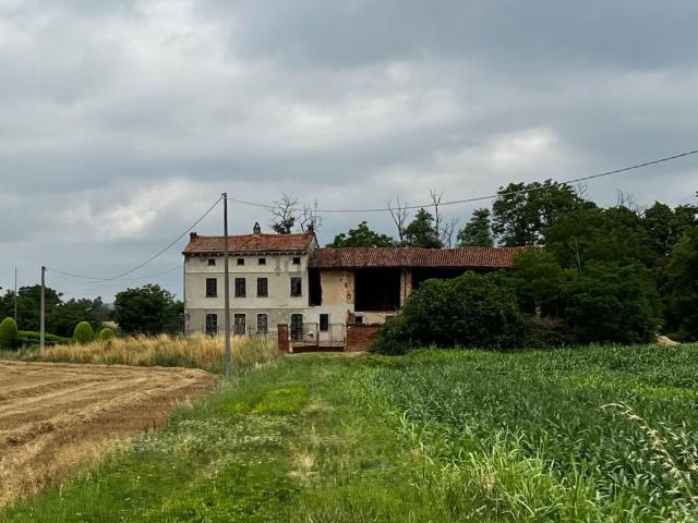 Casa in vendita a Piemonte, Alessandria