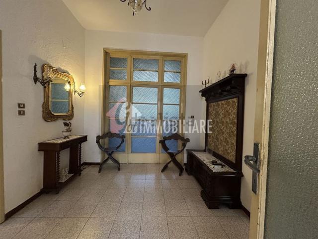 Casa in vendita a Rivarolo Del Re, Lombardia