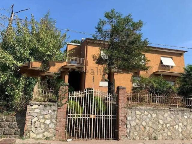 Casa in vendita a Cortona, Toscana