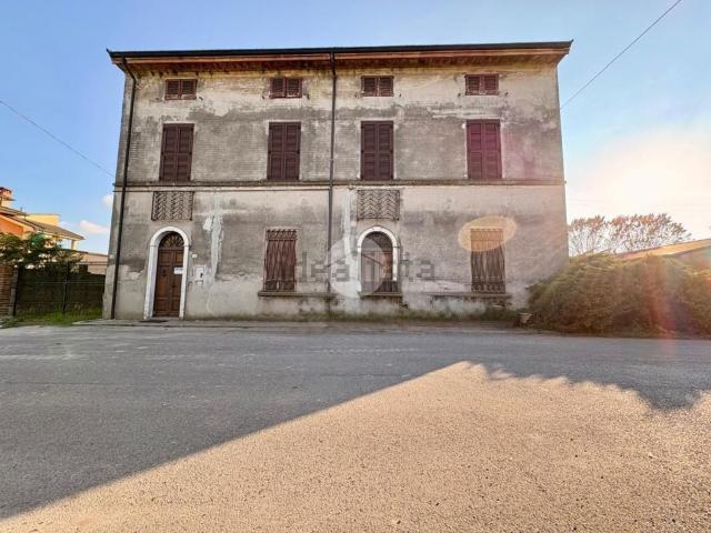 Casa in vendita a Persico Dosimo, Lombardia