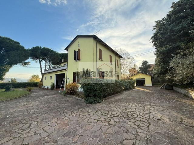 Casa in vendita a Roncofreddo, Reggio Emilia