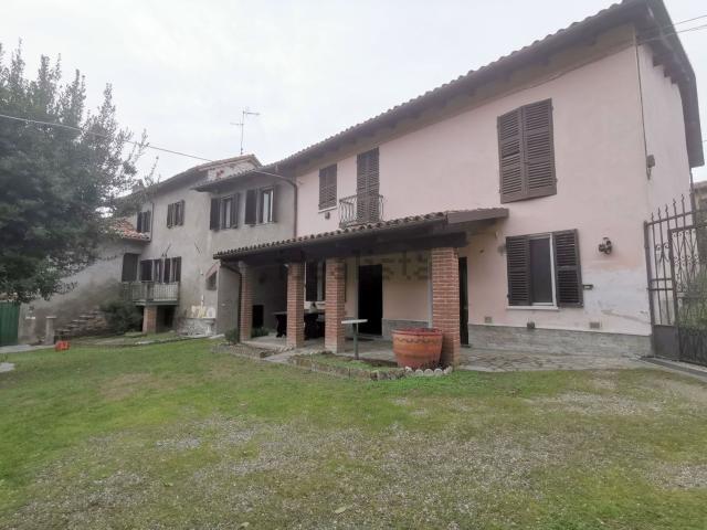 Casa in vendita a Piemonte, Alessandria