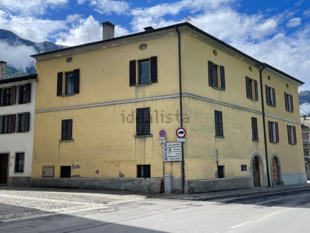 Casa in vendita a Mazzo Di Valtellina, Lombardia