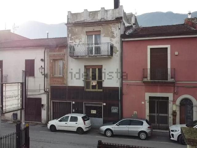 Casa in vendita a Cervinara, Campania
