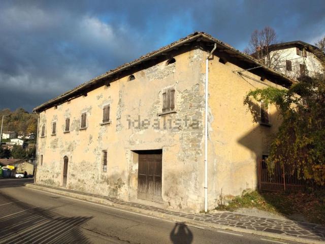 Casa in vendita a Appennino Reggiano, Re