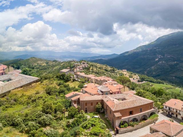 Casa in vendita a Lustra, Campania