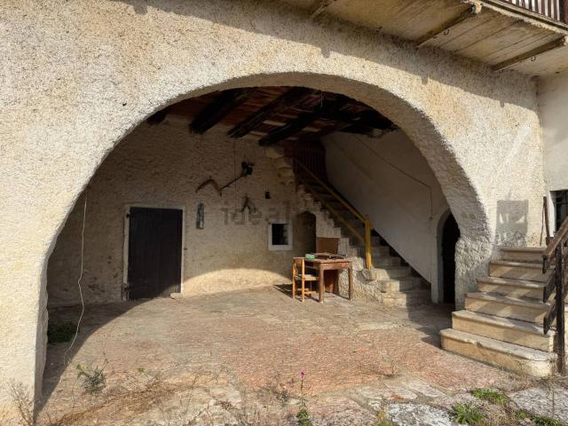 Casa in vendita a Comunità della Vallagarina, Brentonico