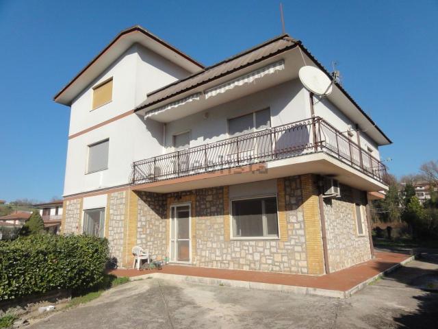 Casa in vendita a Ceccano, Lazio