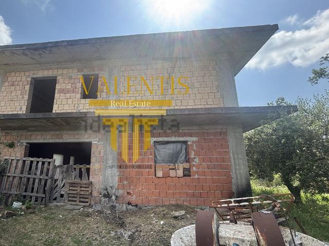 Casa in vendita a Santi Cosma e Damiano, Latina