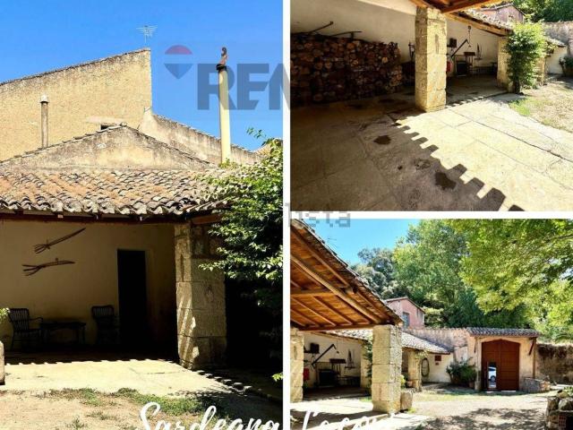 Casa in vendita a Laconi, Sardigna/Sardegna