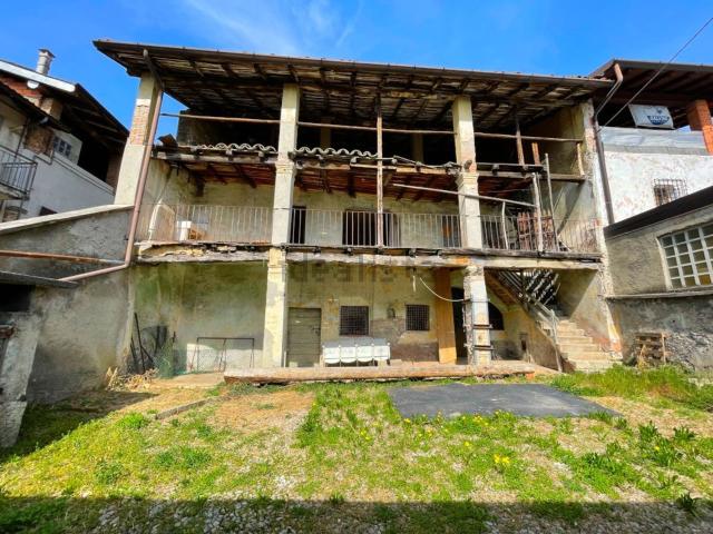 Casa in vendita a Casnigo, Lombardia