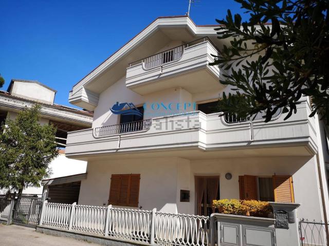 Casa in vendita a Unione dei Comuni della Val Vibrata, Martinsicuro