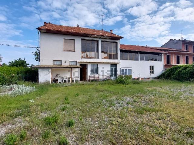 Casa in vendita a Piemonte, Novara