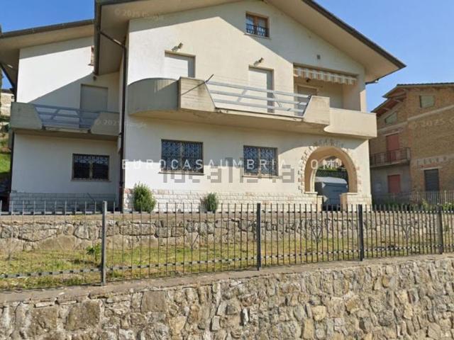 Casa in vendita a San Leo Bastia, Città di Castello