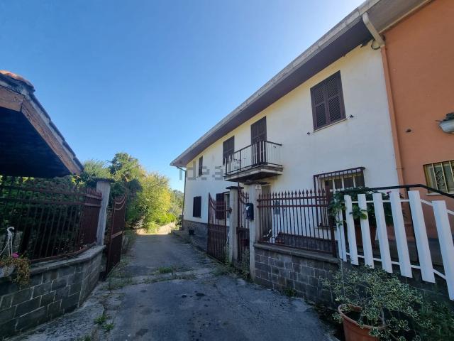 Casa in vendita a Trivigliano, Lazio
