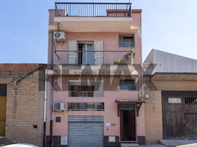 Casa in vendita a Comiso, Ragusa