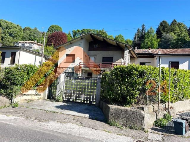 Casa in vendita a Albese con Cassano, Albese