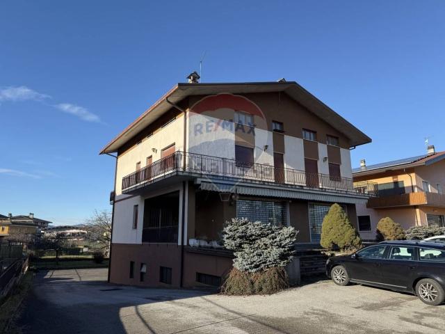 Casa in vendita a Borgo Valbelluna, Villa Di Villa