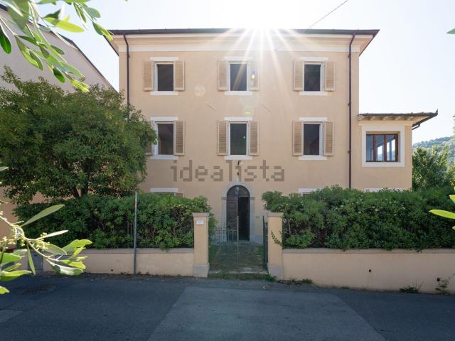 Casa in vendita a Massarosa, Toscana
