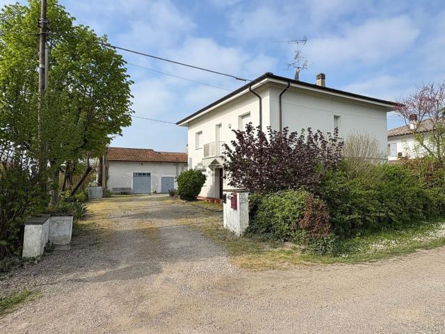 Casa in vendita a Unione Terre d'Acqua, San Giovanni In Persiceto