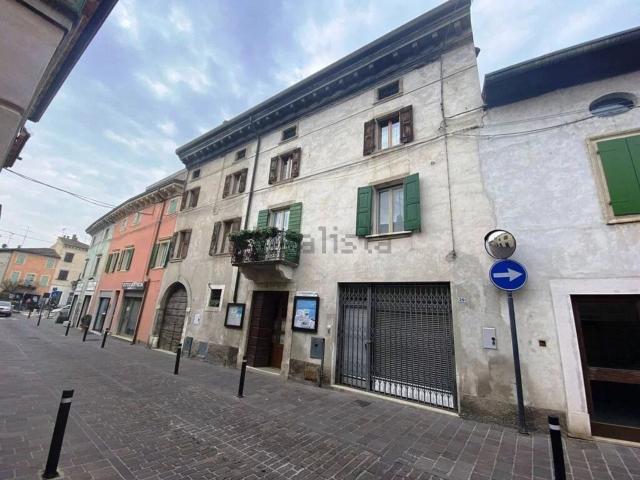 Casa in vendita a Monzambano, Lombardia